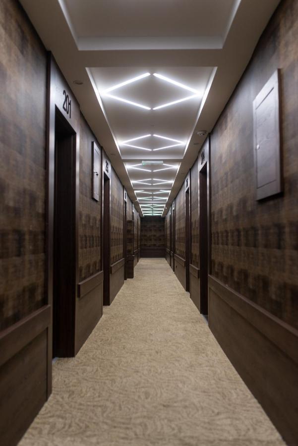 Hotel Stari Krovovi Veternik Ngoại thất bức ảnh