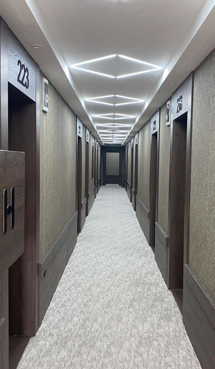 Hotel Stari Krovovi Veternik Ngoại thất bức ảnh
